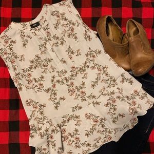 Mossimo sky blue floral ruffle top